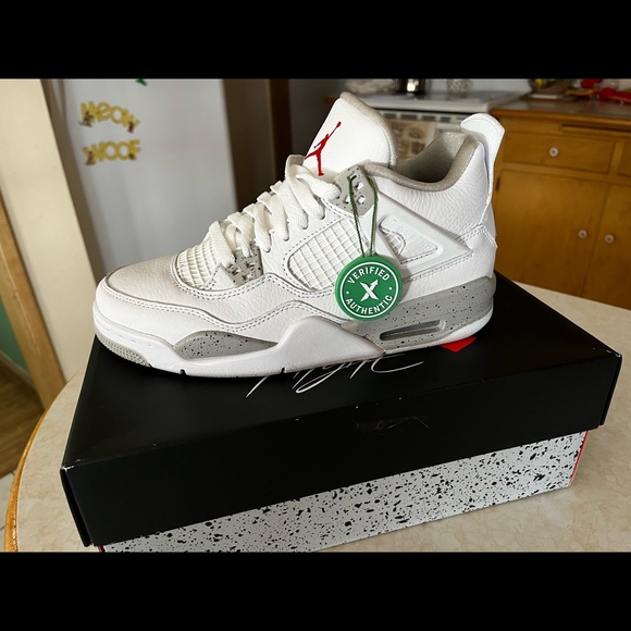 Air Jordan 4 Retro White Oreo - Picture 3 of 4